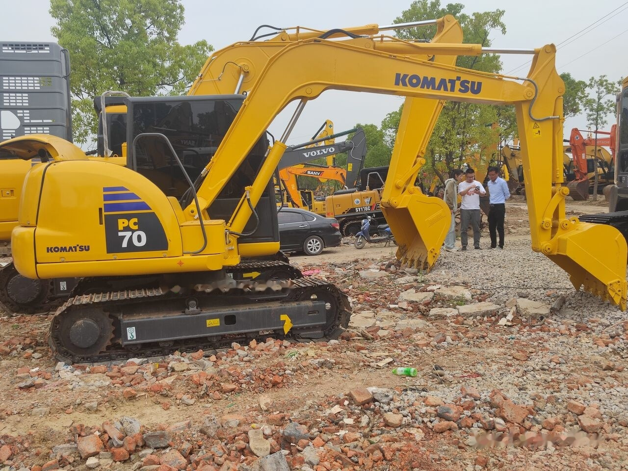 Komatsu PC70-8 - حفار صغير: صورة 3 Komatsu PC70-8 - حفار صغير: صورة 3