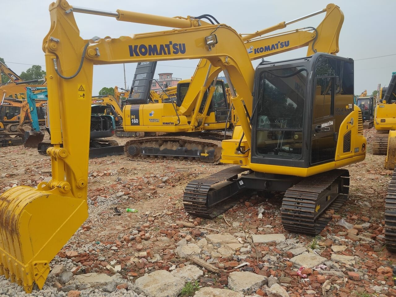 Komatsu PC70-8 - حفار صغير: صورة 5 Komatsu PC70-8 - حفار صغير: صورة 5