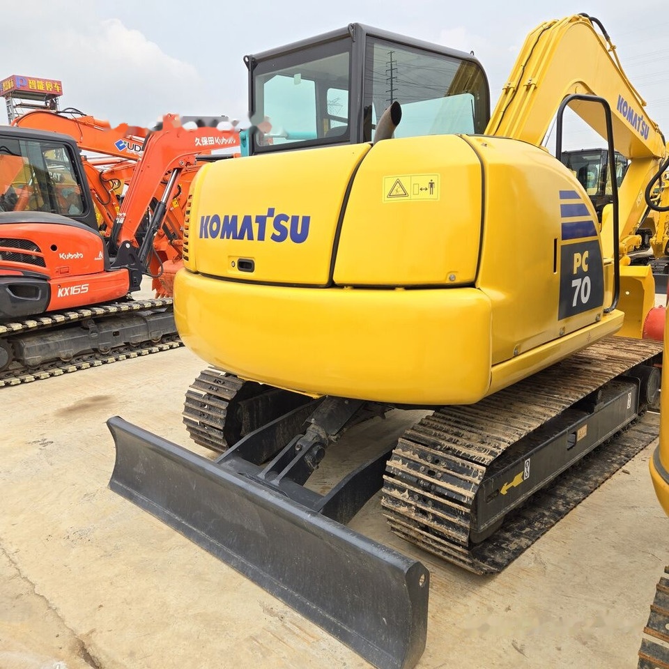 Komatsu PC70-8 - حفار صغير: صورة 5 Komatsu PC70-8 - حفار صغير: صورة 5