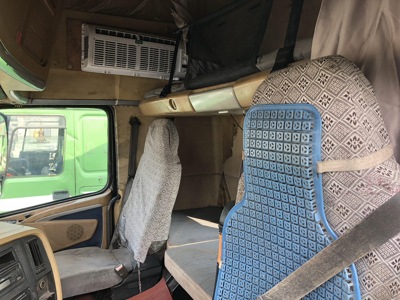 SINOTRUK HOWO A7 - مقطورة السحب: صورة 4 SINOTRUK HOWO A7 - مقطورة السحب: صورة 4
