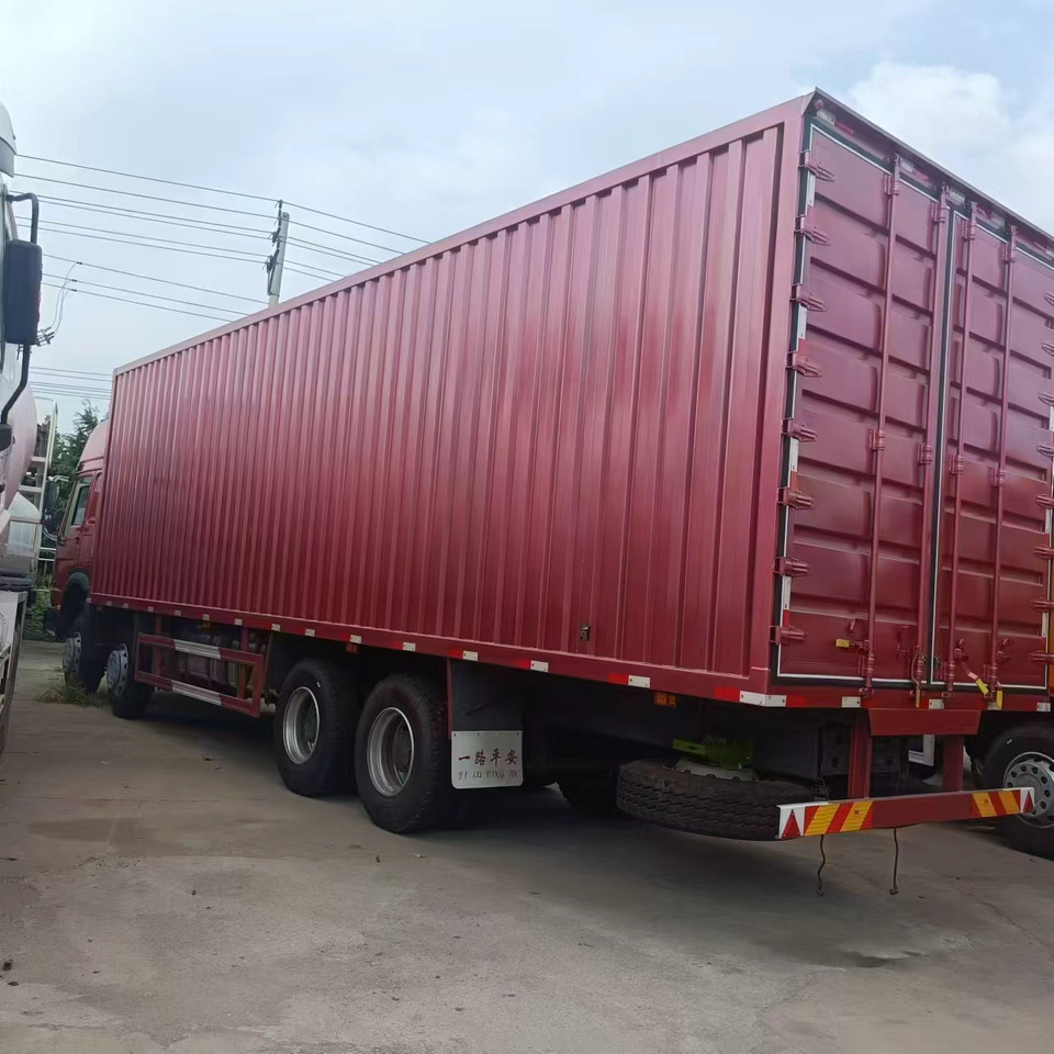 SINOTRUK HOWO - شاحنة صندوقية: صورة 3 SINOTRUK HOWO - شاحنة صندوقية: صورة 3