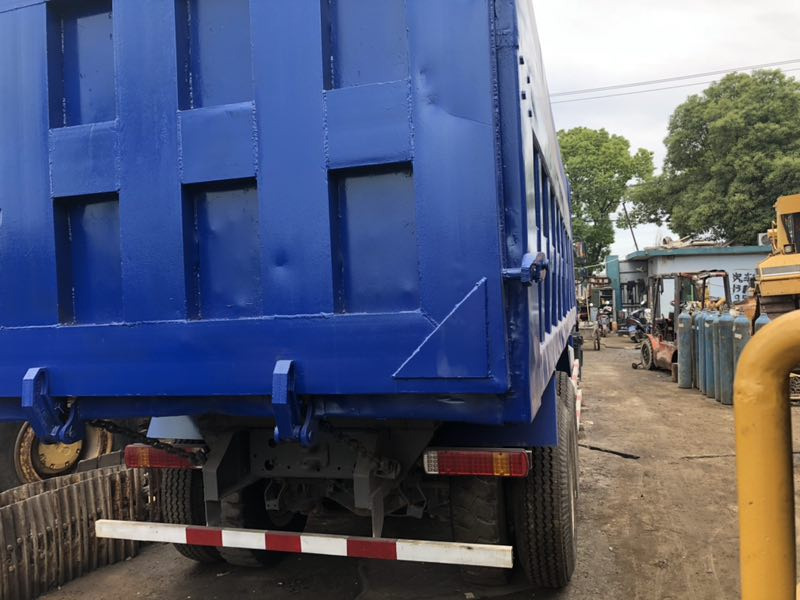 SINOTRUK HOWO - شاحنة قلاب: صورة 3 SINOTRUK HOWO - شاحنة قلاب: صورة 3