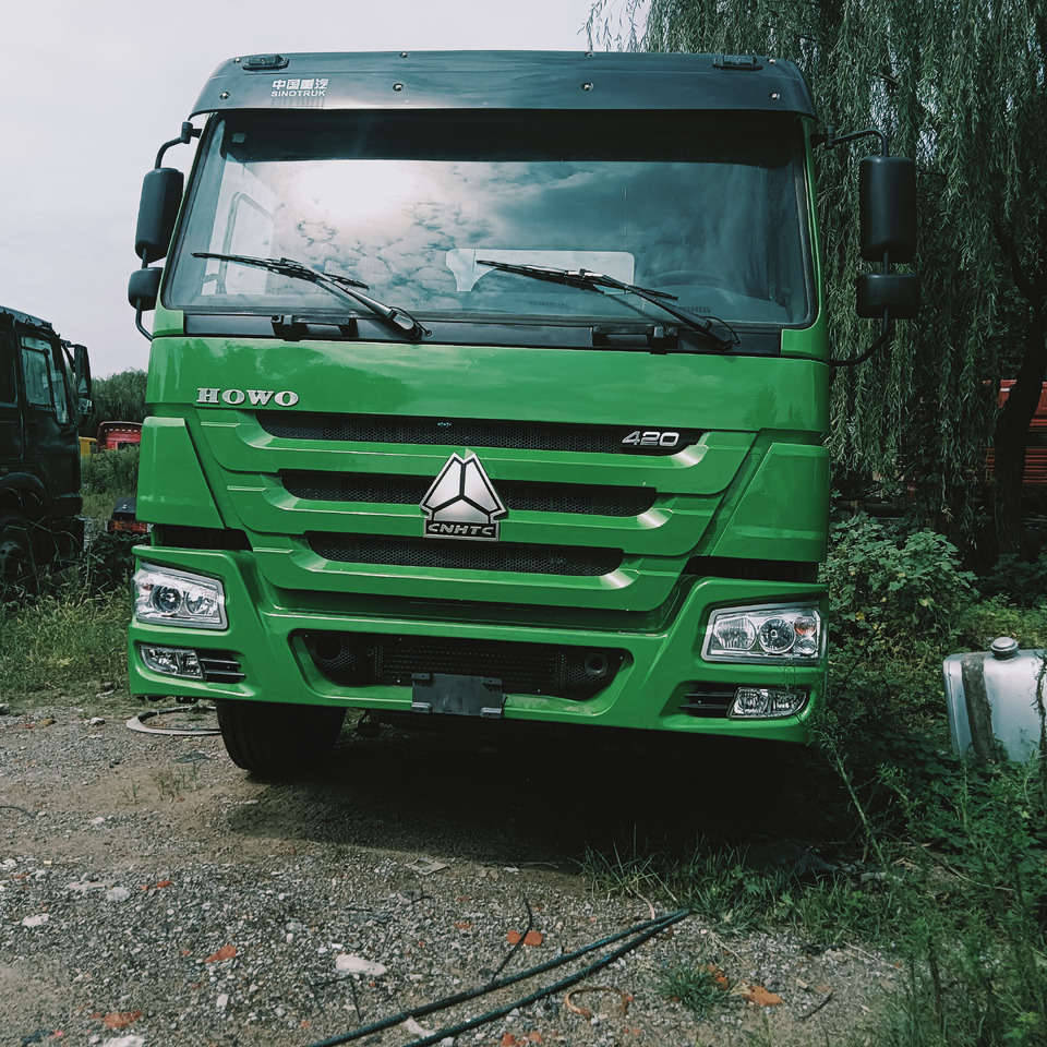 SINOTRUK HOWO - مقطورة السحب: صورة 3 SINOTRUK HOWO - مقطورة السحب: صورة 3