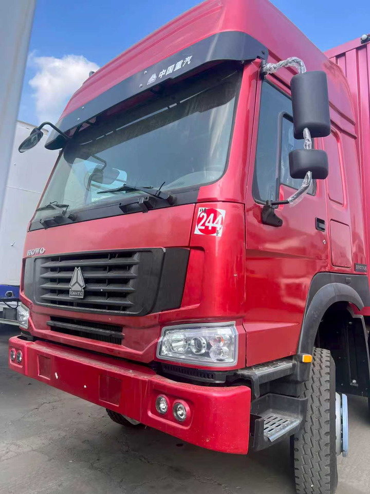 تأجير SINOTRUK HOWO SINOTRUK HOWO: صورة 10