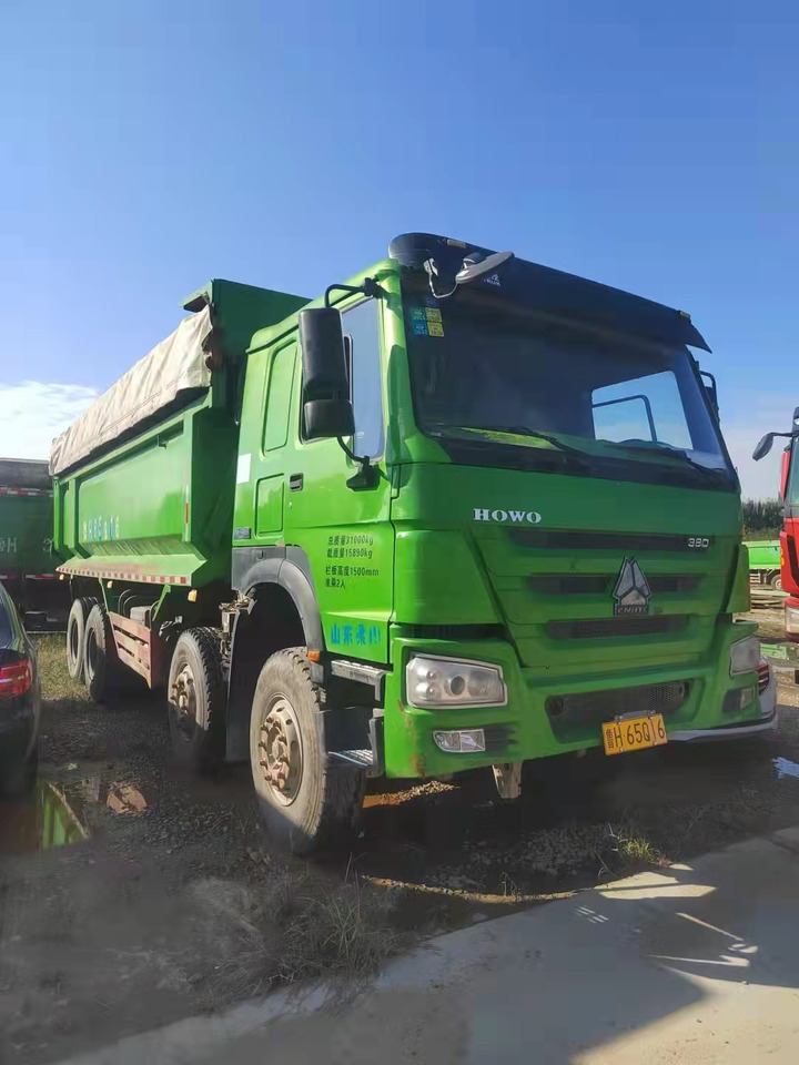 SINOTRUK HOWO - شاحنة صندوقية: صورة 2 SINOTRUK HOWO - شاحنة صندوقية: صورة 2
