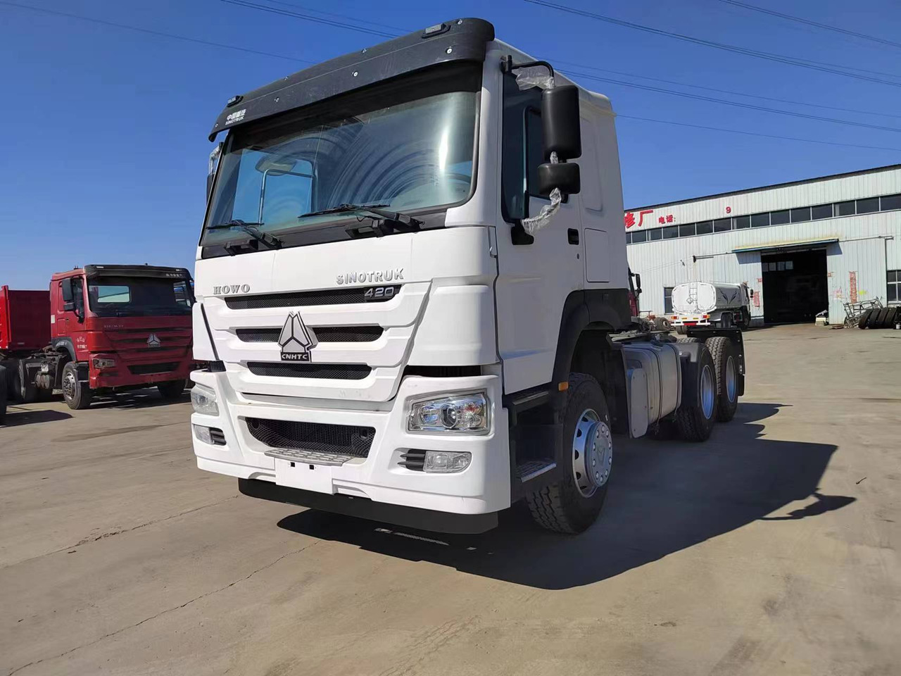 SINOTRUK Howo trailer head - مقطورة السحب: صورة 4 SINOTRUK Howo trailer head - مقطورة السحب: صورة 4