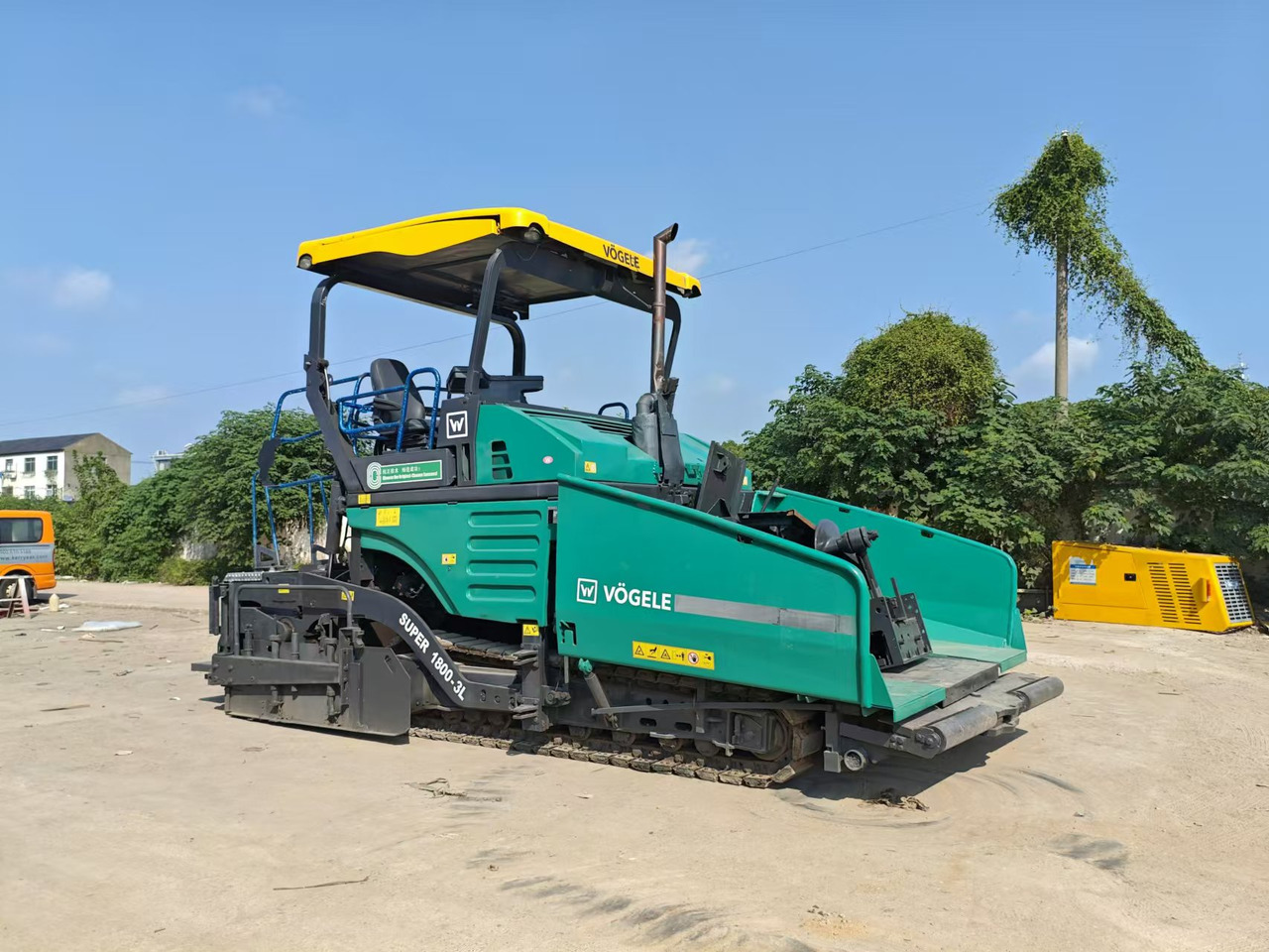 VOGELE 1800-3L - راصف أسفلت: صورة 1 VOGELE 1800-3L - راصف أسفلت: صورة 1