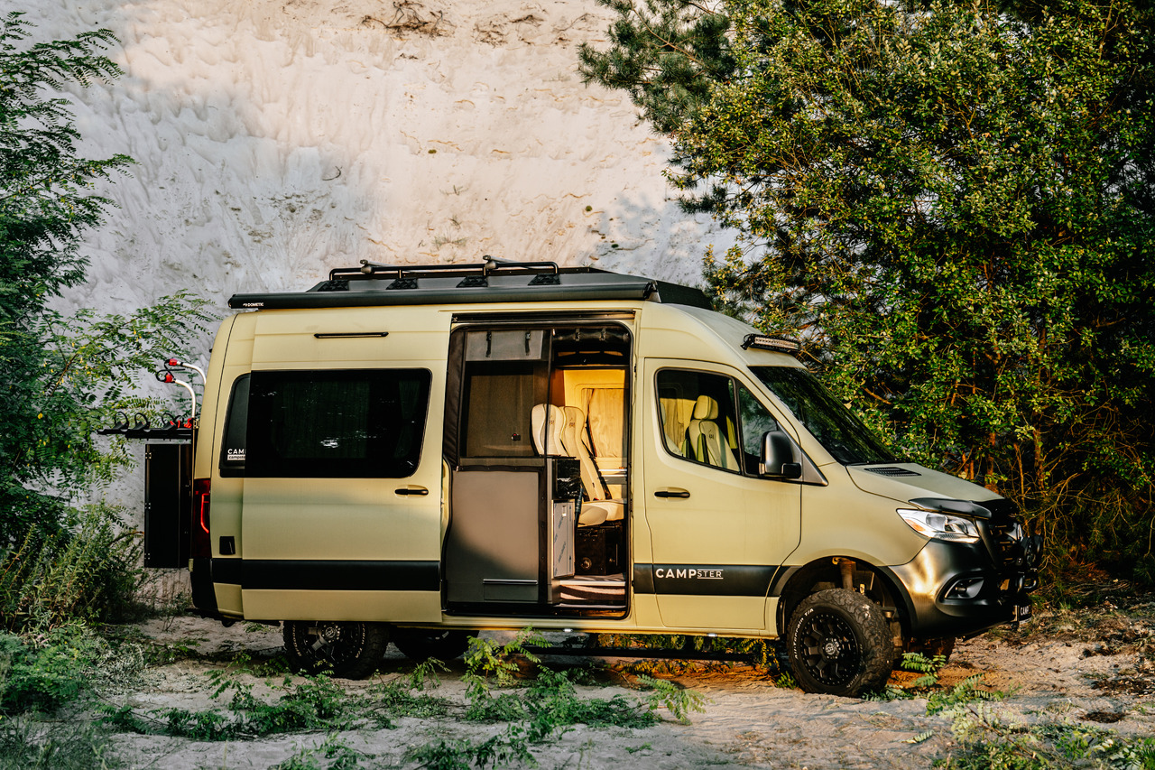 Mercedes-Benz Sprinter - كرفان فان: صورة 1 Mercedes-Benz Sprinter - كرفان فان: صورة 1
