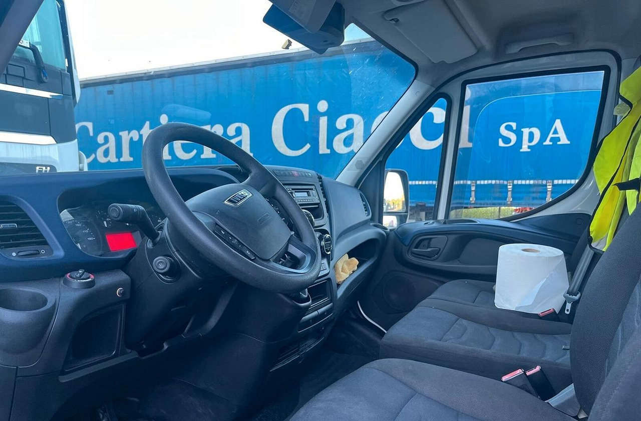 Iveco Daily 35-160 Passo Lungo e Tetto Alto - فان: صورة 3 Iveco Daily 35-160 Passo Lungo e Tetto Alto - فان: صورة 3