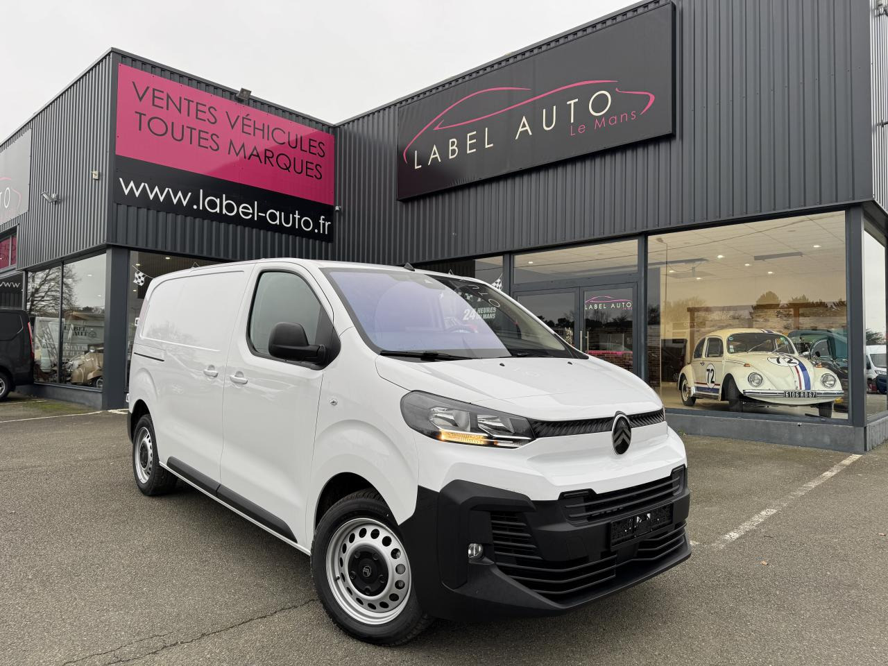 CITROEN Jumpy M 2.0 BlueHDi - 145 S&S - BV EAT8 III FOURGON . PHASE 2 - فان: صورة 5 CITROEN Jumpy M 2.0 BlueHDi - 145 S&S - BV EAT8 III FOURGON . PHASE 2 - فان: صورة 5