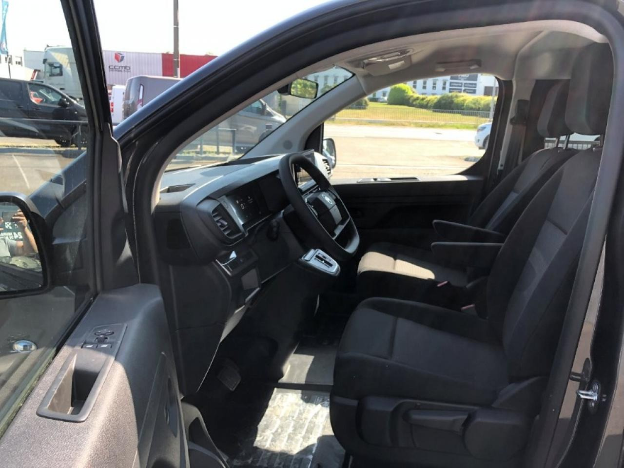 CITROEN jumpy XL 2.0 BLUEHDI 180CH S&S CABINE APPROFONDIE FIXE EAT8 5 PLACES - فان: صورة 5 CITROEN jumpy XL 2.0 BLUEHDI 180CH S&S CABINE APPROFONDIE FIXE EAT8 5 PLACES - فان: صورة 5