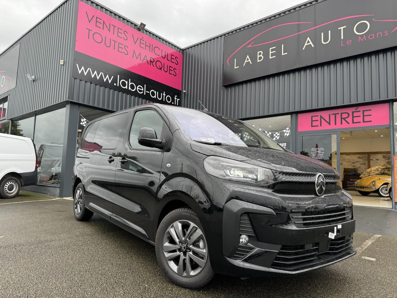 Citroen Jumpy M 2.0 BLUEHDI 180CH S&S CABINE APPROFONDIE FIXE EAT8 - الشاحنات الصغيرة كابينة مزدوجة: صورة 4 Citroen Jumpy M 2.0 BLUEHDI 180CH S&S CABINE APPROFONDIE FIXE EAT8 - الشاحنات الصغيرة كابينة مزدوجة: صورة 4