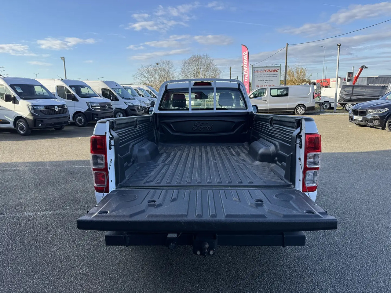 Ford Ranger 2.0 TDCI 170CH SIMPLE CABINE XL - شاحنة البيك أب: صورة 2 Ford Ranger 2.0 TDCI 170CH SIMPLE CABINE XL - شاحنة البيك أب: صورة 2