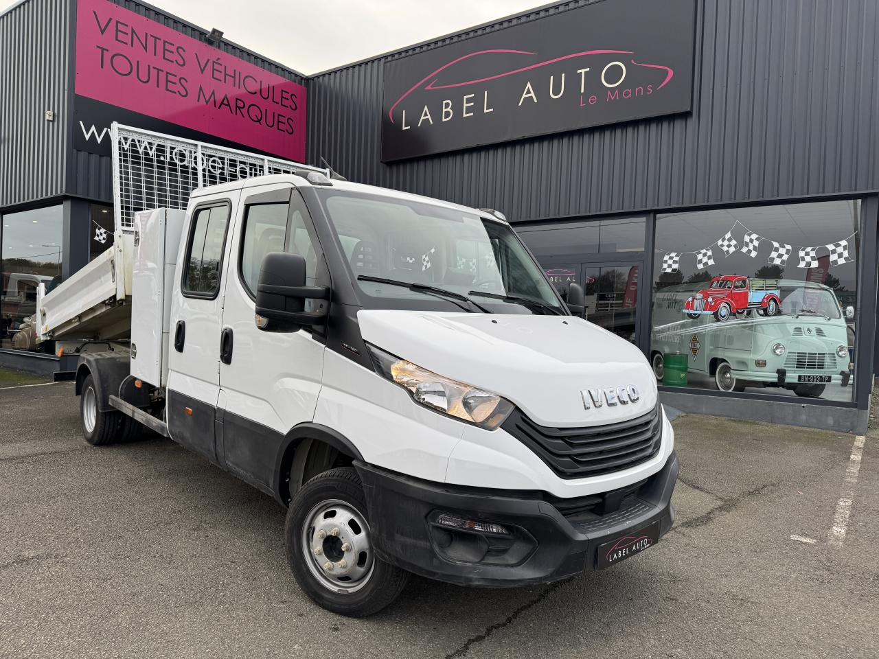 IVECO Daily 35 C 16 D S&S (Quad-Leaf) CHASSIS DOUBLE CABINE 2014 35C/35S CHASSIS CABINE DOUBLE Chassi - قلاب صغير, الشاحنات الصغيرة كابينة مزدوجة: صورة 2 IVECO Daily 35 C 16 D S&S (Quad-Leaf) CHASSIS DOUBLE CABINE 2014 35C/35S CHASSIS CABINE DOUBLE Chassi - قلاب صغير, الشاحنات الصغيرة كابينة مزدوجة: صورة 2