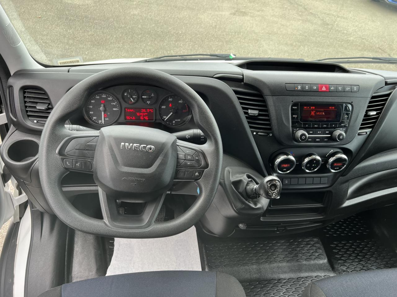 IVECO Daily 35 C 16 S&S (Quad-Leaf) CHASSIS CABINE 2014 35C/35S Chassis cabine 35 C Epmt.4.1 PHASE 4 - شاحنة بصندوق مغلق: صورة 4 IVECO Daily 35 C 16 S&S (Quad-Leaf) CHASSIS CABINE 2014 35C/35S Chassis cabine 35 C Epmt.4.1 PHASE 4 - شاحنة بصندوق مغلق: صورة 4