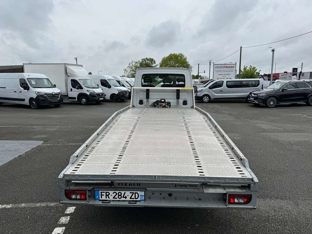 Iveco Daily 35C16H EMPATTEMENT 4100 - شاحنة سحب: صورة 3 Iveco Daily 35C16H EMPATTEMENT 4100 - شاحنة سحب: صورة 3