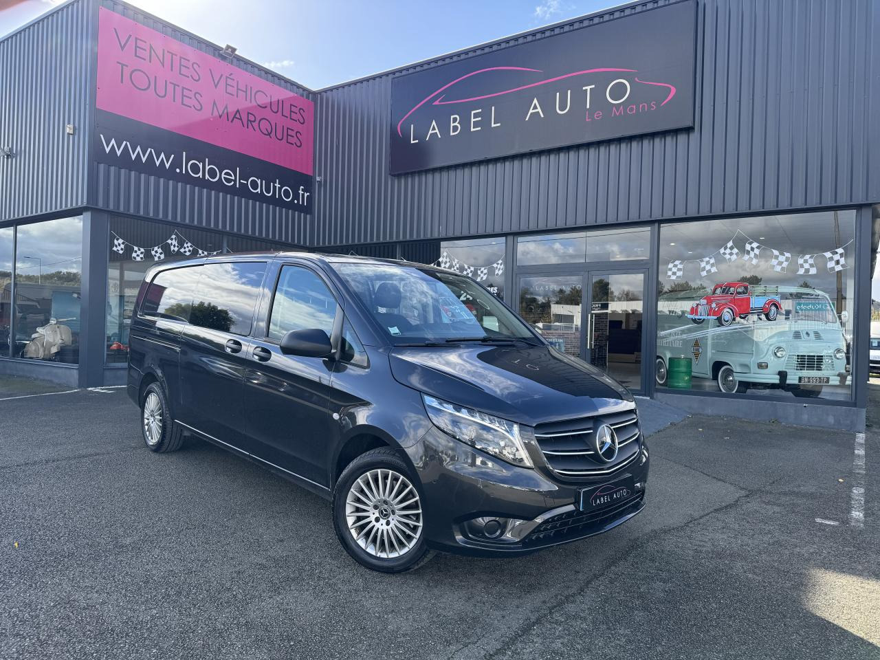 MERCEDES Vito MIXTO Extra Long 3.05t 119 CDI BlueEfficiency - BVA 9G-Tronic Propulsion MIXTO - BM 447 first - فان: صورة 2 MERCEDES Vito MIXTO Extra Long 3.05t 119 CDI BlueEfficiency - BVA 9G-Tronic Propulsion MIXTO - BM 447 first - فان: صورة 2