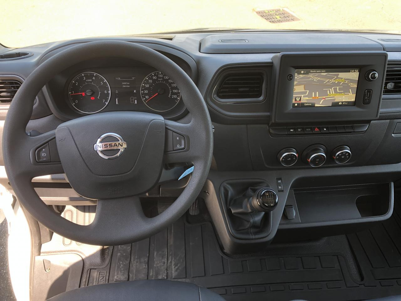 NISSAN INTERSTAR 3T5 2.3 DCI 165CH PLATEAU RIDELLES 4M50 - شاحنة توصيل مفتوحة: صورة 4 NISSAN INTERSTAR 3T5 2.3 DCI 165CH PLATEAU RIDELLES 4M50 - شاحنة توصيل مفتوحة: صورة 4