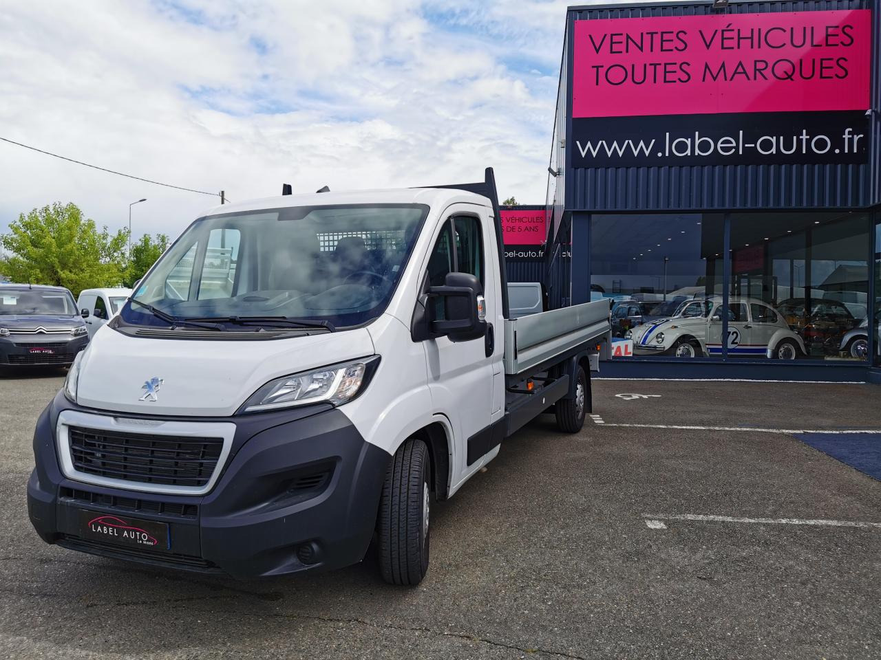 PEUGEOT BOXER 3T5 PLATEAU 4M20 2.2 HDI 140CH - شاحنة توصيل مفتوحة: صورة 5 PEUGEOT BOXER 3T5 PLATEAU 4M20 2.2 HDI 140CH - شاحنة توصيل مفتوحة: صورة 5