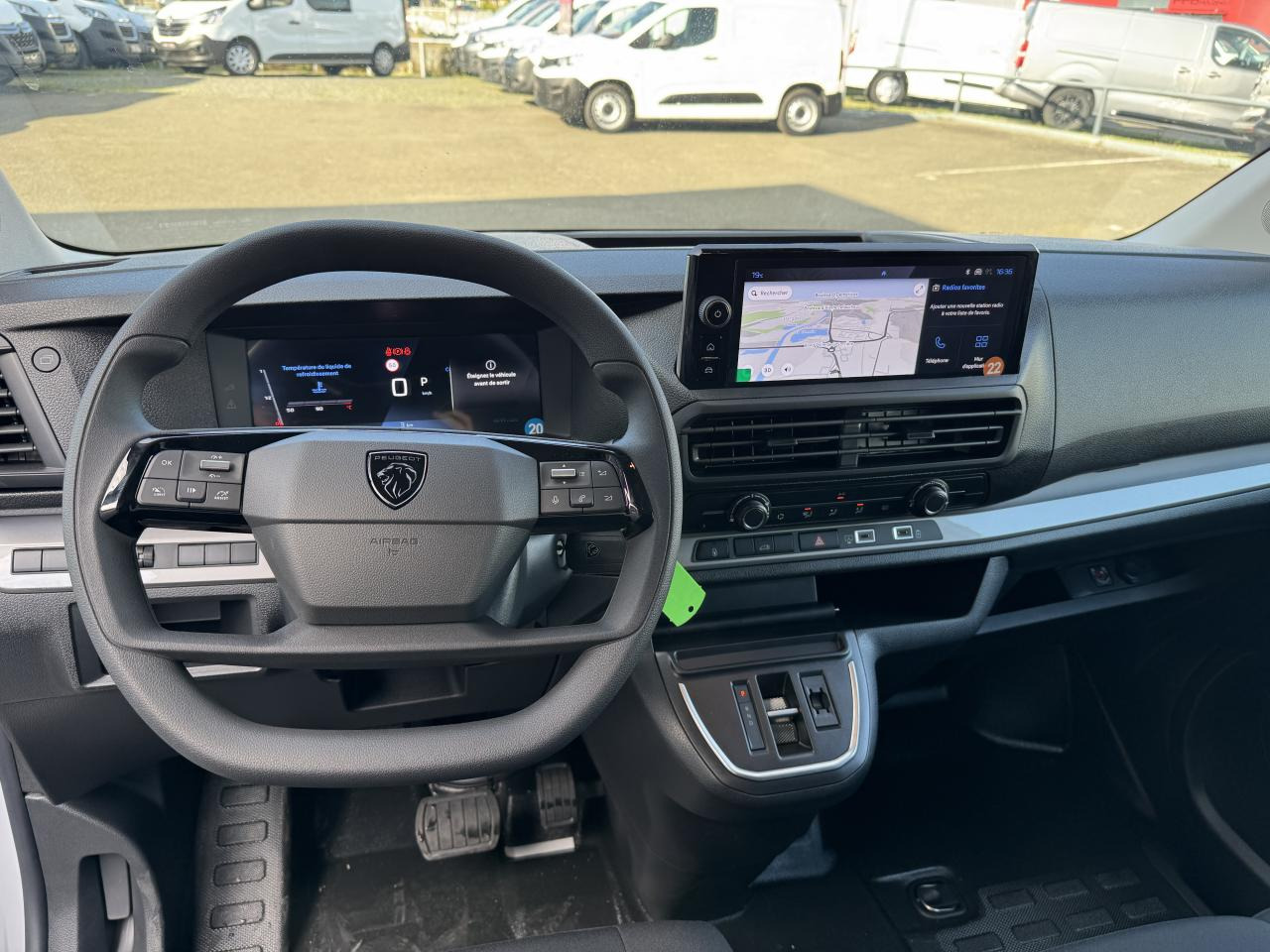 PEUGEOT Expert M 2.0 BlueHDi - 145 S&S - BV EAT8 III FOURGON Fourgon PHASE 2 - فان: صورة 4 PEUGEOT Expert M 2.0 BlueHDi - 145 S&S - BV EAT8 III FOURGON Fourgon PHASE 2 - فان: صورة 4