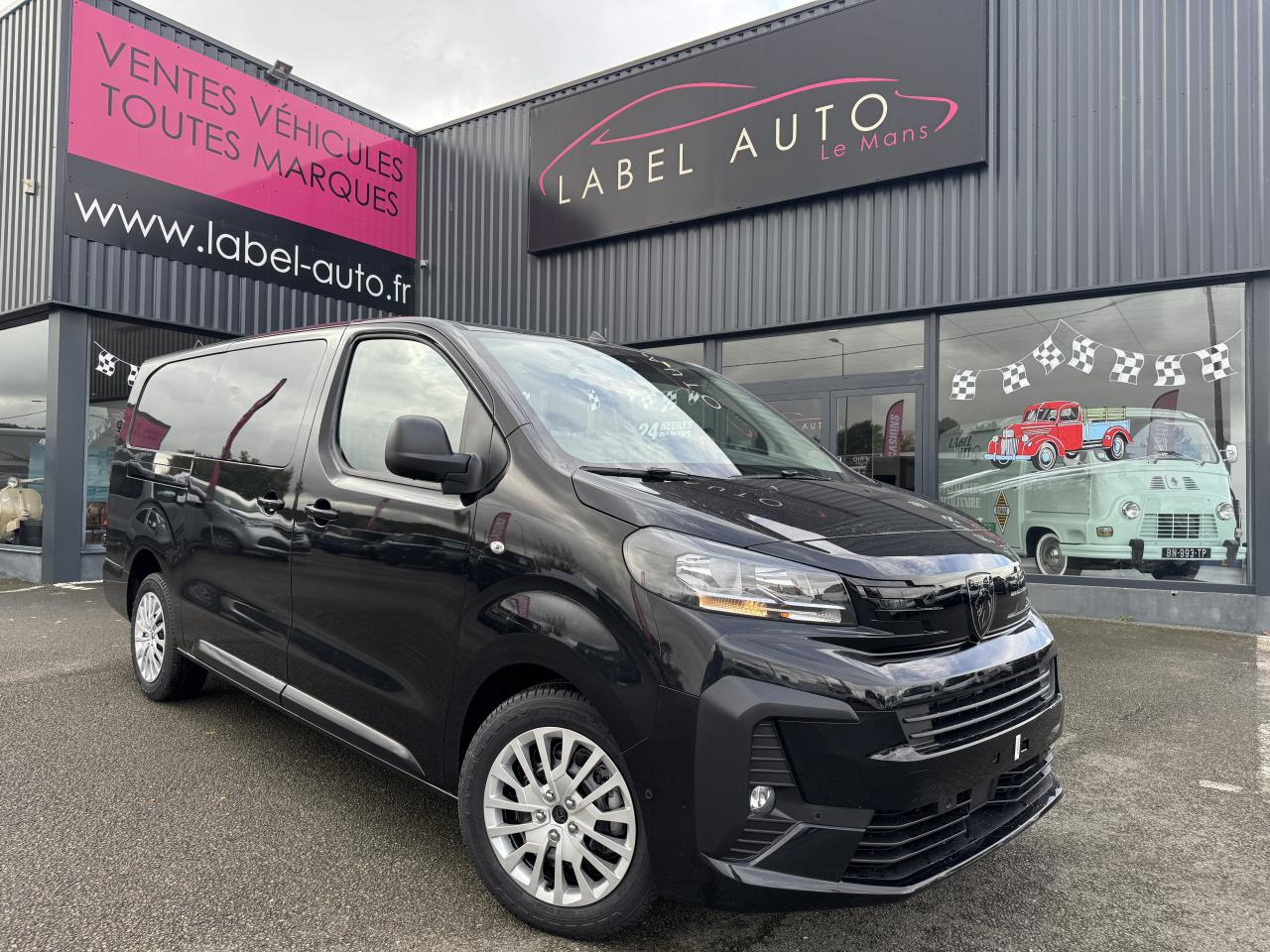 PEUGEOT Expert XL 2.0 BlueHDi - 180 S&S - BV EAT8 III CABINE APPROFONDIE Fourgon Cabine approfondie Fix - فان: صورة 1 PEUGEOT Expert XL 2.0 BlueHDi - 180 S&S - BV EAT8 III CABINE APPROFONDIE Fourgon Cabine approfondie Fix - فان: صورة 1