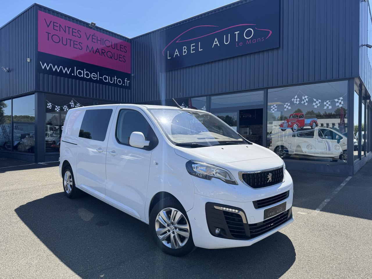 Peugeot Expert Standard 2.0 BlueHDI 150 S&S CABINE APPROFONDIE 6 PLACES - الشاحنات الصغيرة كابينة مزدوجة: صورة 1 Peugeot Expert Standard 2.0 BlueHDI 150 S&S CABINE APPROFONDIE 6 PLACES - الشاحنات الصغيرة كابينة مزدوجة: صورة 1