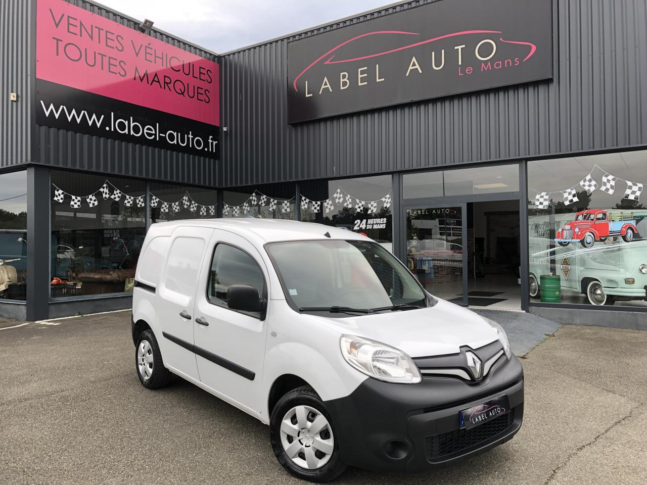 RENAULT KANGOO 1.5 DCI 80CH CONFORT - فان: صورة 1 RENAULT KANGOO 1.5 DCI 80CH CONFORT - فان: صورة 1