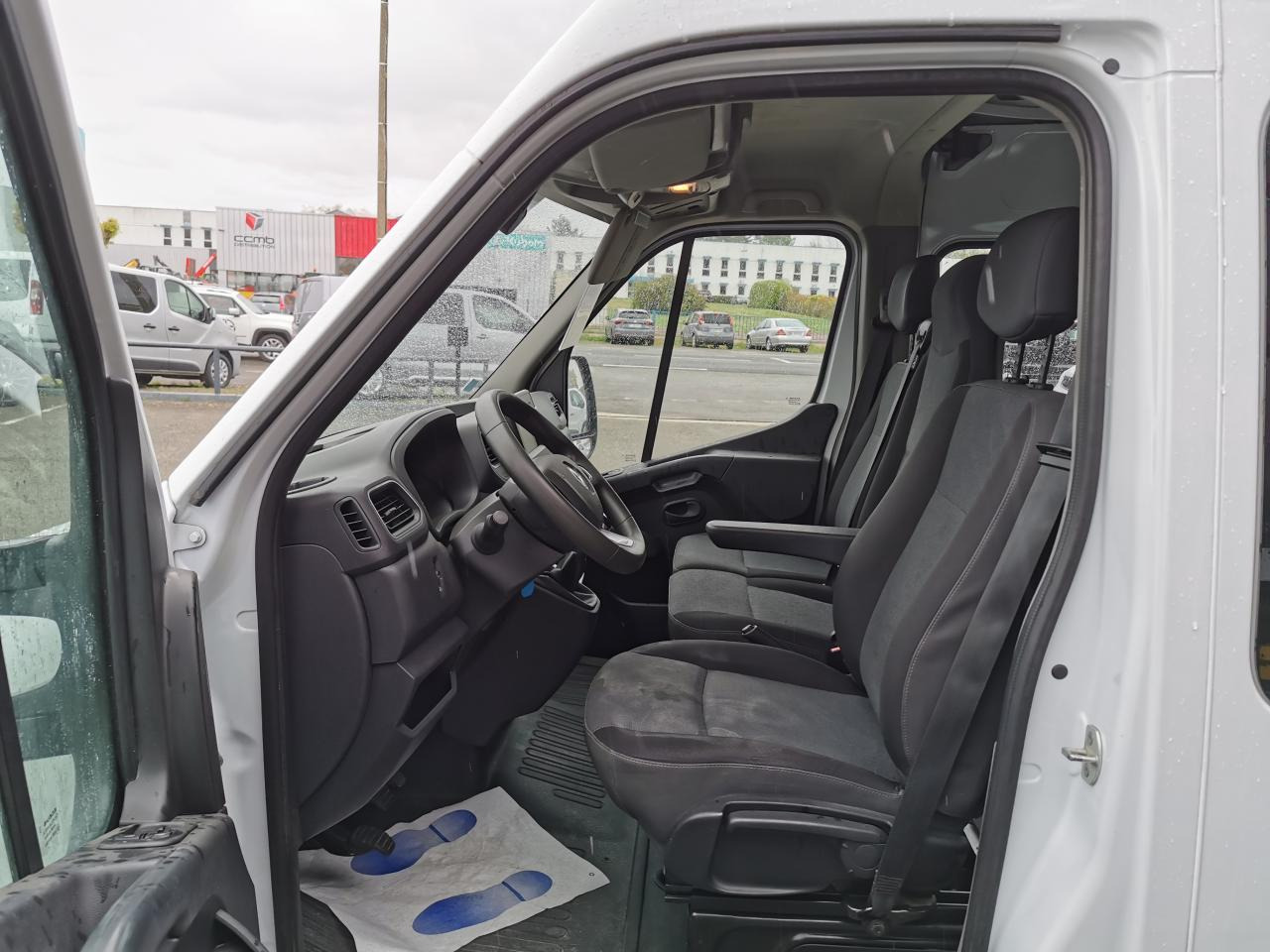 RENAULT Master Grand Confort F3500 L2H2 2.3 Blue dCi - 150 Euro 6e III CABINE APPROFONDIE Cabine approfondi - فان: صورة 5 RENAULT Master Grand Confort F3500 L2H2 2.3 Blue dCi - 150 Euro 6e III CABINE APPROFONDIE Cabine approfondi - فان: صورة 5