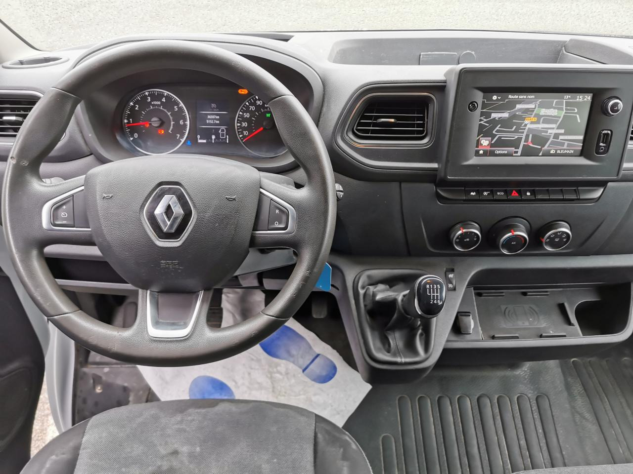 RENAULT Master Grand Confort F3500 L2H2 2.3 Blue dCi - 150 Euro 6e III CABINE APPROFONDIE Cabine approfondi - فان: صورة 4 RENAULT Master Grand Confort F3500 L2H2 2.3 Blue dCi - 150 Euro 6e III CABINE APPROFONDIE Cabine approfondi - فان: صورة 4