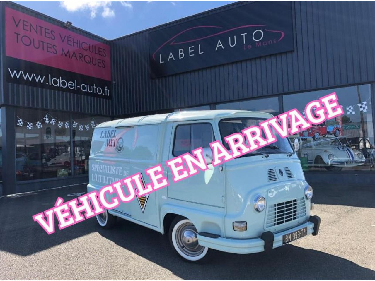 RENAULT Trafic L2H1 3000 Kg 2.0 Blue dCi - 130  III FOURGON Fourgon Grand Confort L2H1 PHASE 3 - فان: صورة 2 RENAULT Trafic L2H1 3000 Kg 2.0 Blue dCi - 130  III FOURGON Fourgon Grand Confort L2H1 PHASE 3 - فان: صورة 2