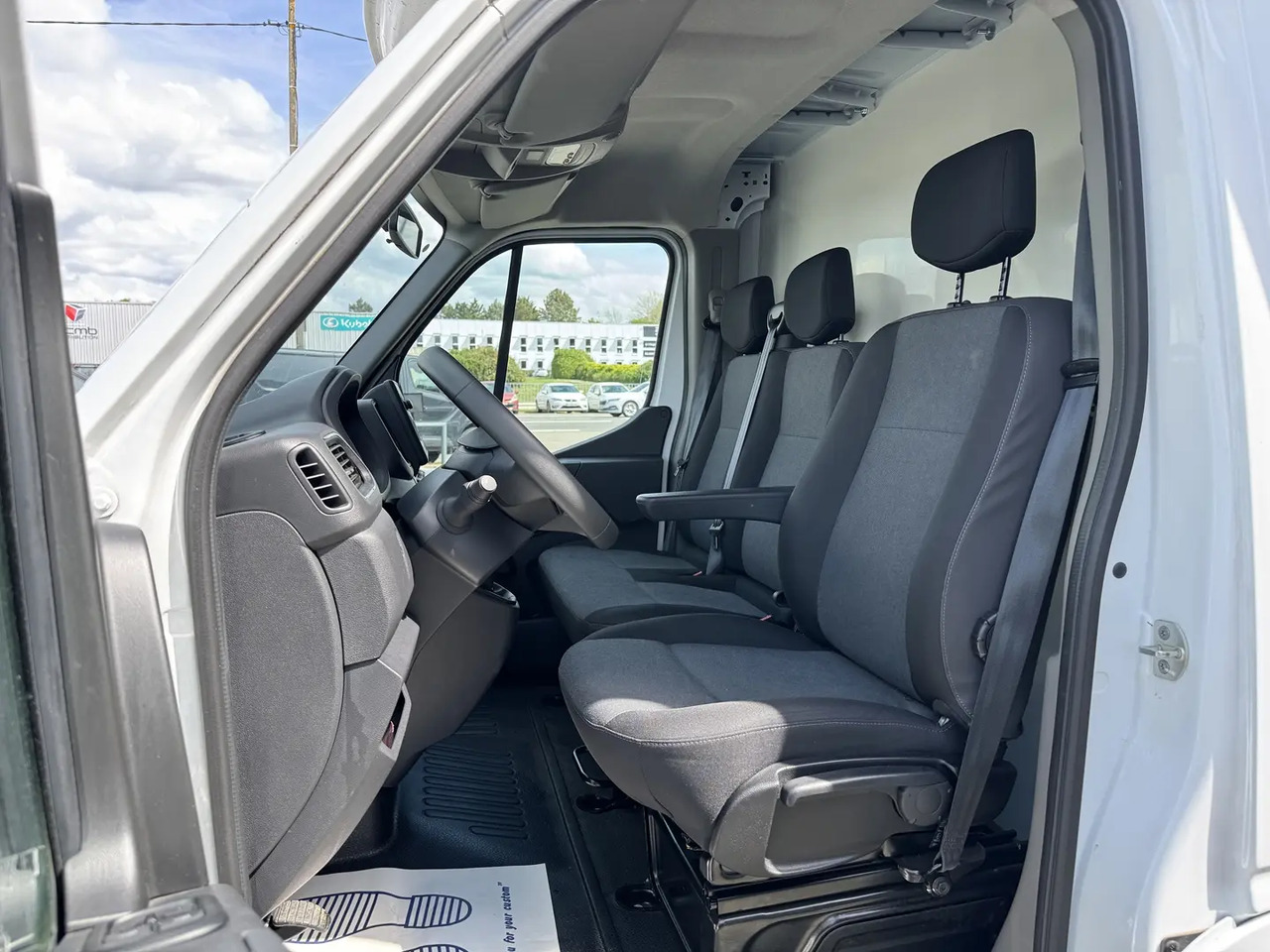 Renault Master F3500 L3H1 2.3 BLUE DCI 145CH CONFORT EUROVI - شاحنة بصندوق مغلق: صورة 5 Renault Master F3500 L3H1 2.3 BLUE DCI 145CH CONFORT EUROVI - شاحنة بصندوق مغلق: صورة 5