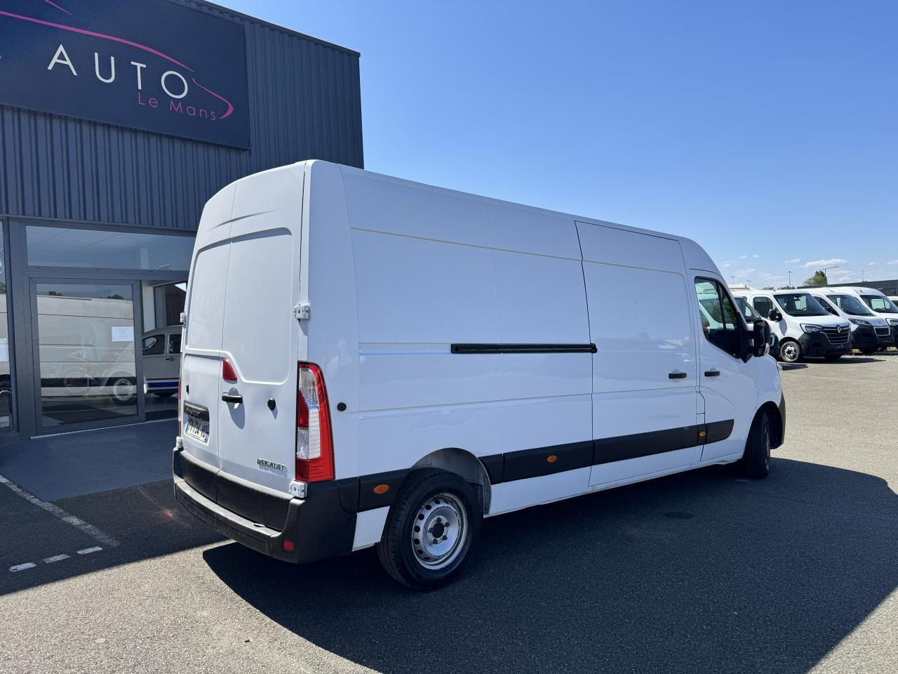 Renault Master F3500 L3H2 2.3 DCI 135CH CONFORT EURO6 - فان: صورة 5 Renault Master F3500 L3H2 2.3 DCI 135CH CONFORT EURO6 - فان: صورة 5