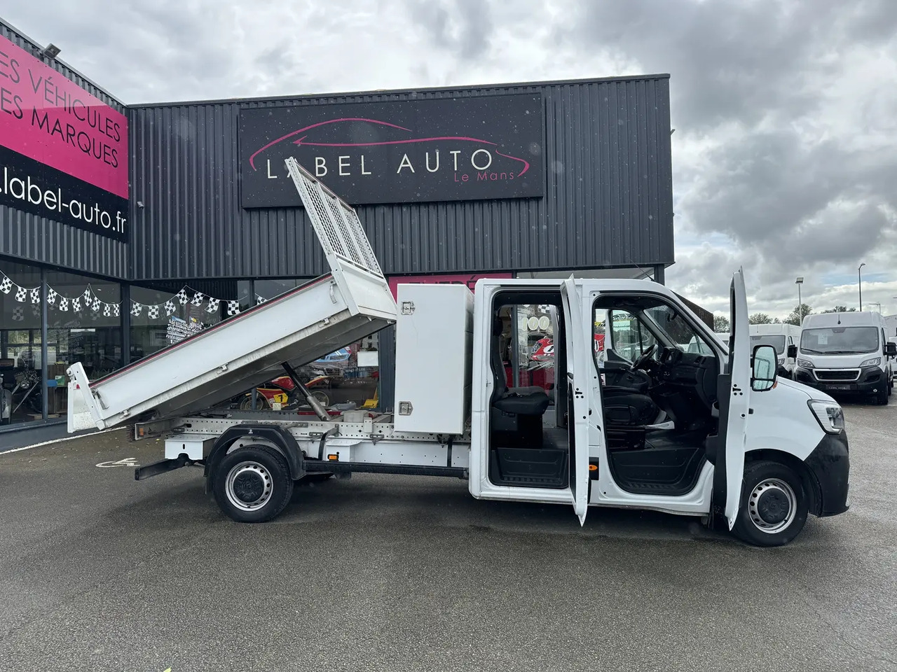 Renault Master RJ3500 L4 2.3 BLUE DCI 130CH DOUBLE CABINE CONFORT EUROVI - قلاب صغير, الشاحنات الصغيرة كابينة مزدوجة: صورة 1 Renault Master RJ3500 L4 2.3 BLUE DCI 130CH DOUBLE CABINE CONFORT EUROVI - قلاب صغير, الشاحنات الصغيرة كابينة مزدوجة: صورة 1