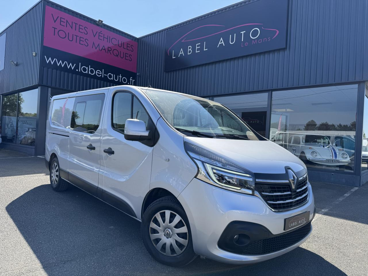 Renault Trafic L2H1 2.0 DCI 145CH CABINE APPROFONDIE 6 PLACES CONFORT EDC - الشاحنات الصغيرة كابينة مزدوجة: صورة 2 Renault Trafic L2H1 2.0 DCI 145CH CABINE APPROFONDIE 6 PLACES CONFORT EDC - الشاحنات الصغيرة كابينة مزدوجة: صورة 2
