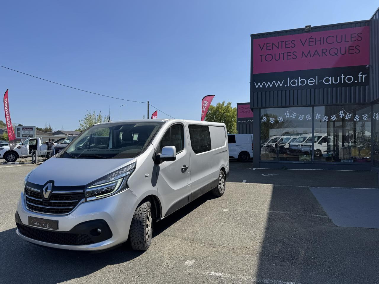 Renault Trafic L2H1 2.0 DCI 145CH CABINE APPROFONDIE 6 PLACES CONFORT EDC - الشاحنات الصغيرة كابينة مزدوجة: صورة 4 Renault Trafic L2H1 2.0 DCI 145CH CABINE APPROFONDIE 6 PLACES CONFORT EDC - الشاحنات الصغيرة كابينة مزدوجة: صورة 4