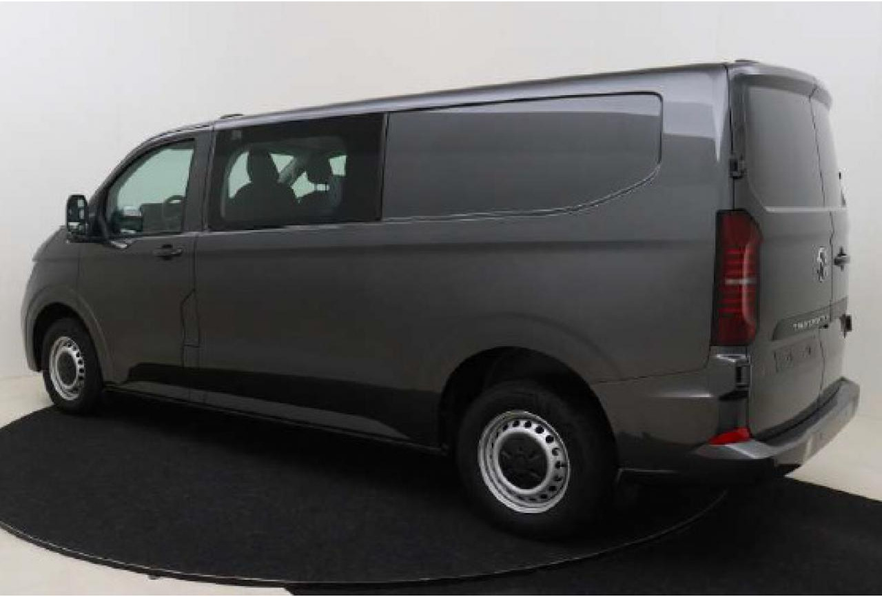VOLKSWAGEN Transporter L2H1 3.225T 2.0 16V TDI - 170 - BV DSG T7 TV FOURGON CABINE APPROFONDIE - فان: صورة 4 VOLKSWAGEN Transporter L2H1 3.225T 2.0 16V TDI - 170 - BV DSG T7 TV FOURGON CABINE APPROFONDIE - فان: صورة 4