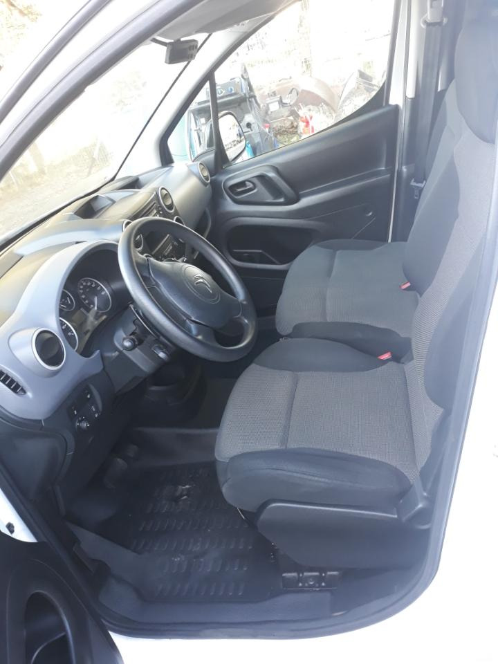 Citroën Berlingo Blue HDI 100 Frigo - شاحنة توصيل مبردة: صورة 2 Citroën Berlingo Blue HDI 100 Frigo - شاحنة توصيل مبردة: صورة 2