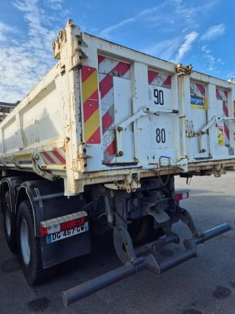 Renault C version K 380 P6x4 Bi-benne Grue FASSI F195 A0.24 - شاحنة قلاب: صورة 3 Renault C version K 380 P6x4 Bi-benne Grue FASSI F195 A0.24 - شاحنة قلاب: صورة 3