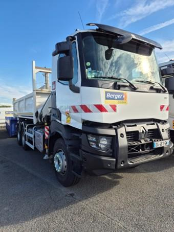 Renault C version K 380 P6x4 Bi-benne Grue FASSI F195 A0.24 - شاحنة قلاب: صورة 2 Renault C version K 380 P6x4 Bi-benne Grue FASSI F195 A0.24 - شاحنة قلاب: صورة 2