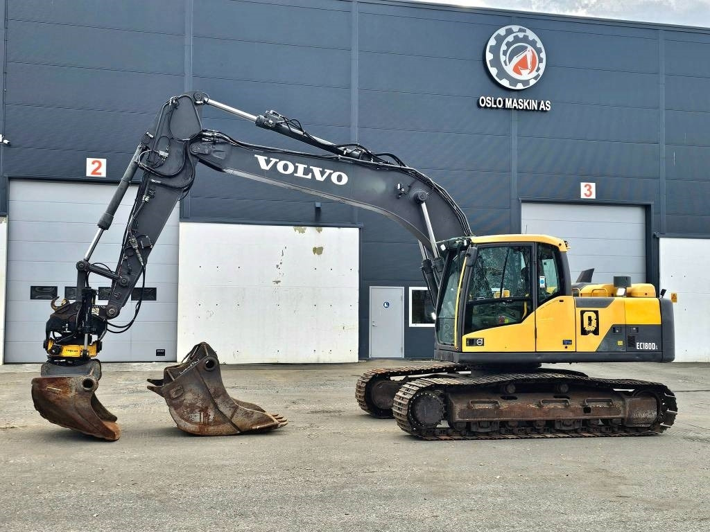Volvo EC 180 C L  - حفار زاحف: صورة 2 Volvo EC 180 C L  - حفار زاحف: صورة 2