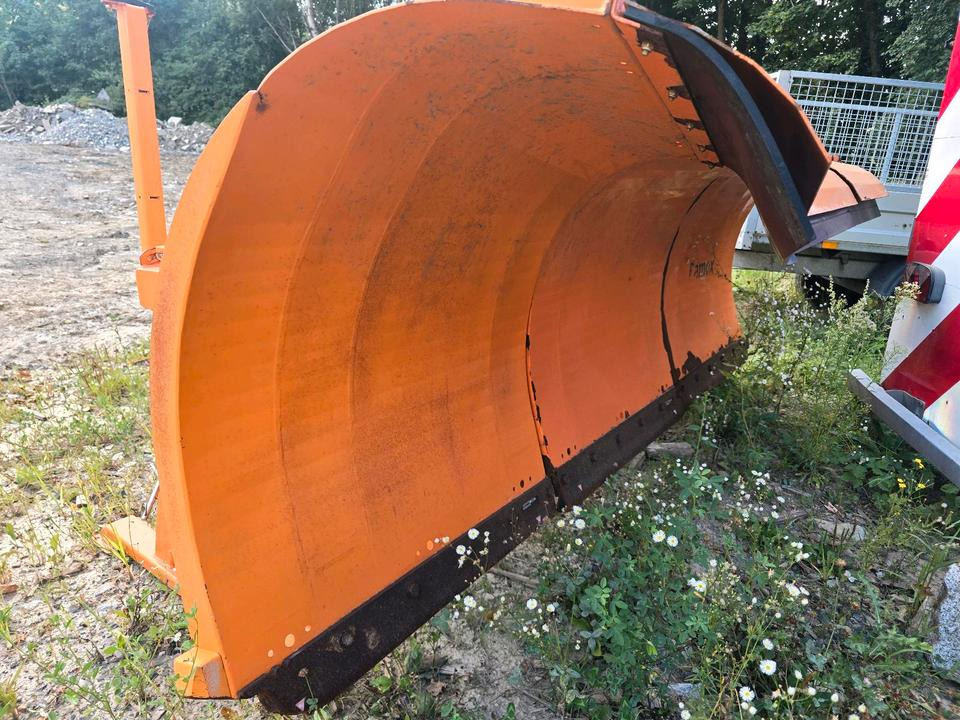 Bucher Schneepflug Ramox 300 NGR Schneeschieber Schneeschild Winterdienst Räumschild passend für Unimog 405/10 405/12 UGE UGN U300 U 300 400 500 - كاسحة ثلوج: صورة 5 Bucher Schneepflug Ramox 300 NGR Schneeschieber Schneeschild Winterdienst Räumschild passend für Unimog 405/10 405/12 UGE UGN U300 U 300 400 500 - كاسحة ثلوج: صورة 5