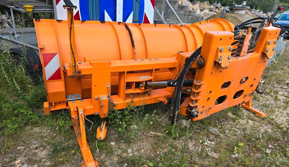 Bucher Schneepflug Ramox 300 NGR Schneeschieber Schneeschild Winterdienst Räumschild passend für Unimog 405/10 405/12 UGE UGN U300 U 300 400 500 - كاسحة ثلوج: صورة 2 Bucher Schneepflug Ramox 300 NGR Schneeschieber Schneeschild Winterdienst Räumschild passend für Unimog 405/10 405/12 UGE UGN U300 U 300 400 500 - كاسحة ثلوج: صورة 2