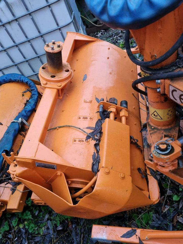 Gilbers Mulchkopf Mähkorb Mähkopf 120cm Mulag Mähausleger Böschun - التقطيع جزازة/ ماكينات قطع الحشائش: صورة 2 Gilbers Mulchkopf Mähkorb Mähkopf 120cm Mulag Mähausleger Böschun - التقطيع جزازة/ ماكينات قطع الحشائش: صورة 2