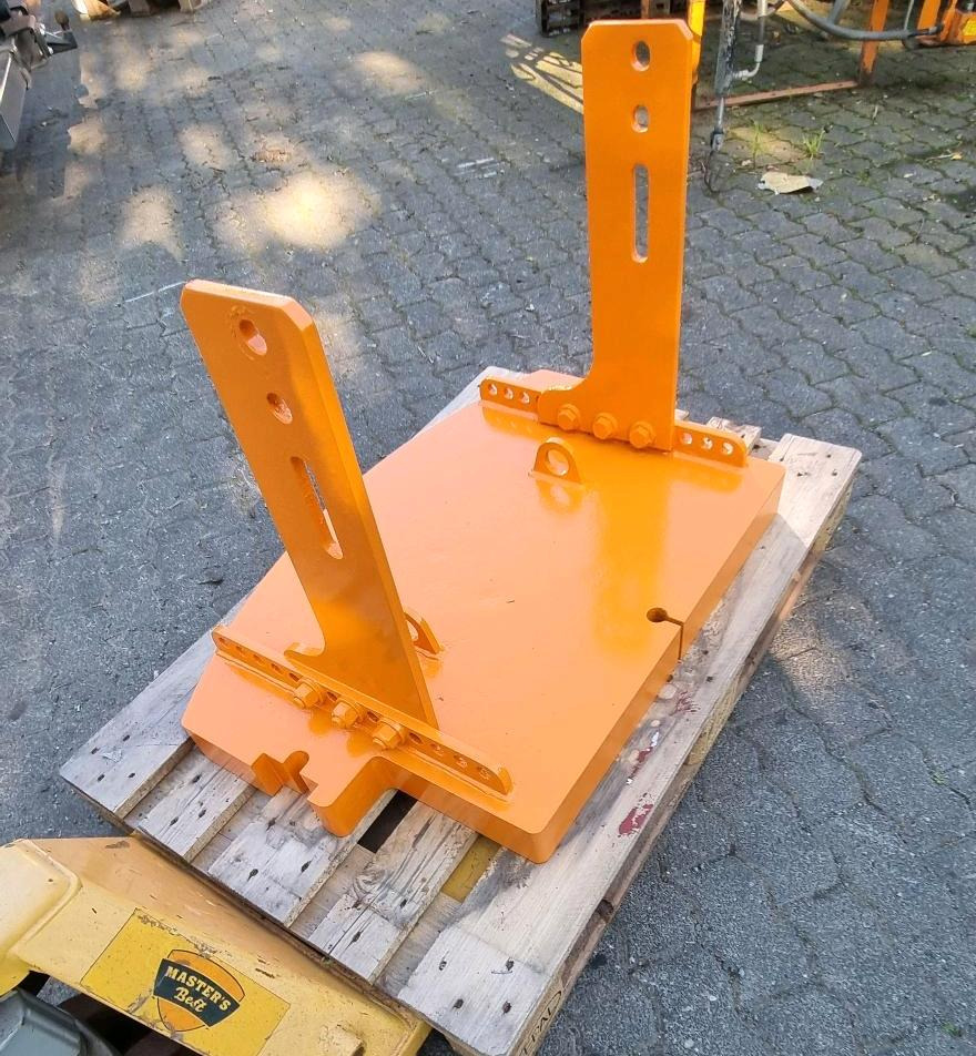 Heckgewicht Unimog 405 U400 U 300 500 400 318 423 427 429 430 530 527 535 Kontergewicht Mulag Mähausleger Böschungsmulcher Dücker - ثقل موازنة: صورة 4 Heckgewicht Unimog 405 U400 U 300 500 400 318 423 427 429 430 530 527 535 Kontergewicht Mulag Mähausleger Böschungsmulcher Dücker - ثقل موازنة: صورة 4