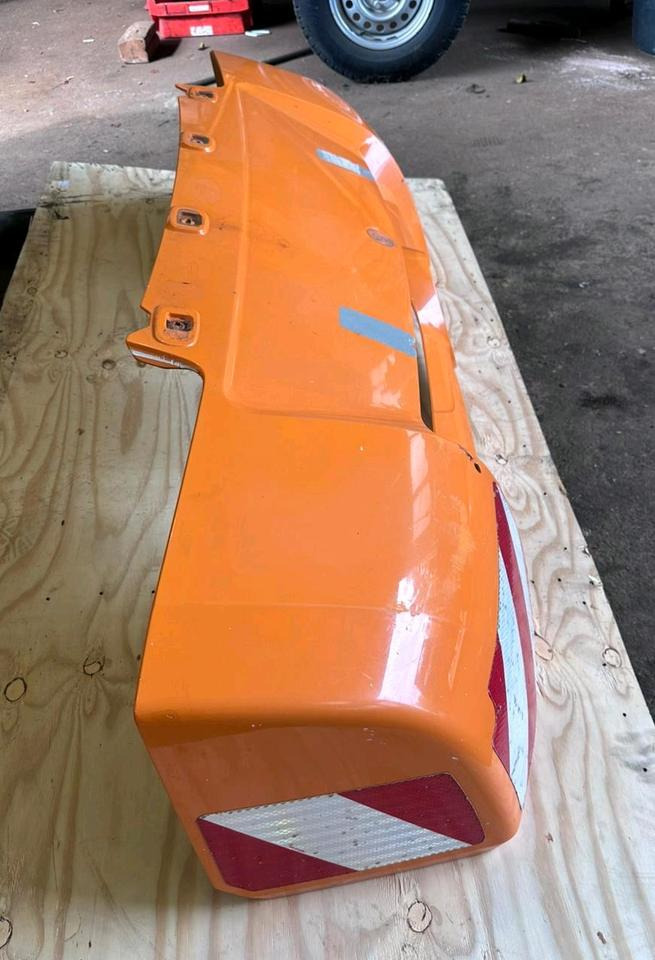 Motorhaube Unimog U 423 427 318 530 430 535 327 Mercedes-Benz 405 - غطاء السيارة - سيارة خدمات/ سيارة خاصة: صورة 3 Motorhaube Unimog U 423 427 318 530 430 535 327 Mercedes-Benz 405 - غطاء السيارة - سيارة خدمات/ سيارة خاصة: صورة 3