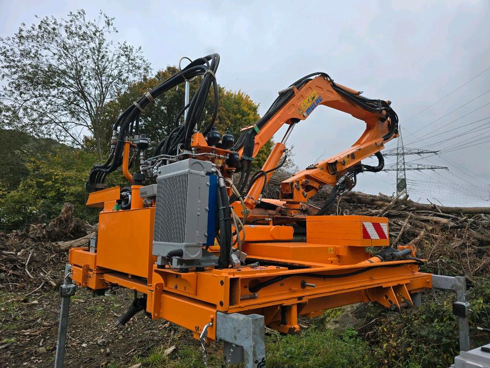 Mulag MHU 800 2020 Mähausleger Böschungsmäher Böschungsmulcher für Unimog 405 U 300 400 500 318 423 427 430 527 535 530 Mercedes-Benz - جزازة رافعة: صورة 1 Mulag MHU 800 2020 Mähausleger Böschungsmäher Böschungsmulcher für Unimog 405 U 300 400 500 318 423 427 430 527 535 530 Mercedes-Benz - جزازة رافعة: صورة 1