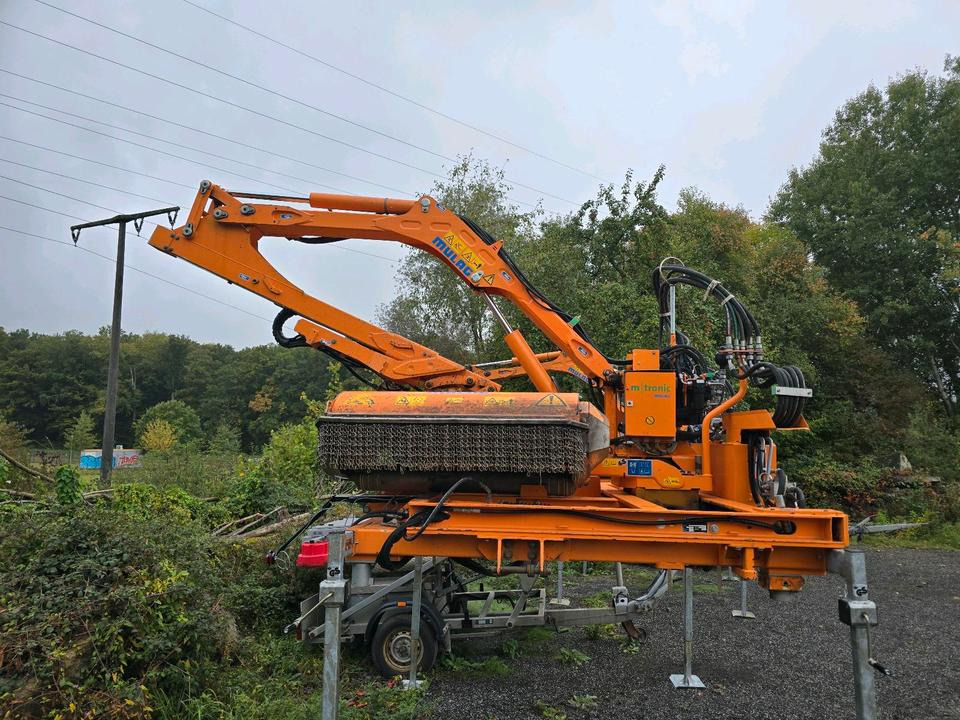 Mulag MHU 800 2020 Mähausleger Böschungsmäher Böschungsmulcher für Unimog 405 U 300 400 500 318 423 427 430 527 535 530 Mercedes-Benz - جزازة رافعة: صورة 4 Mulag MHU 800 2020 Mähausleger Böschungsmäher Böschungsmulcher für Unimog 405 U 300 400 500 318 423 427 430 527 535 530 Mercedes-Benz - جزازة رافعة: صورة 4