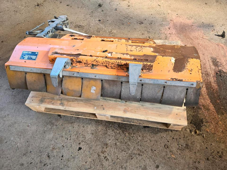 Mulag RMK 1200 BJ. 2015 Randstreifenmäher Böschungsmäher Böschungsmulcher für FME 600 700 MKM FMK Unimog 405 424 427 U 300 400 500 430 - جزازة حافة: صورة 1 Mulag RMK 1200 BJ. 2015 Randstreifenmäher Böschungsmäher Böschungsmulcher für FME 600 700 MKM FMK Unimog 405 424 427 U 300 400 500 430 - جزازة حافة: صورة 1