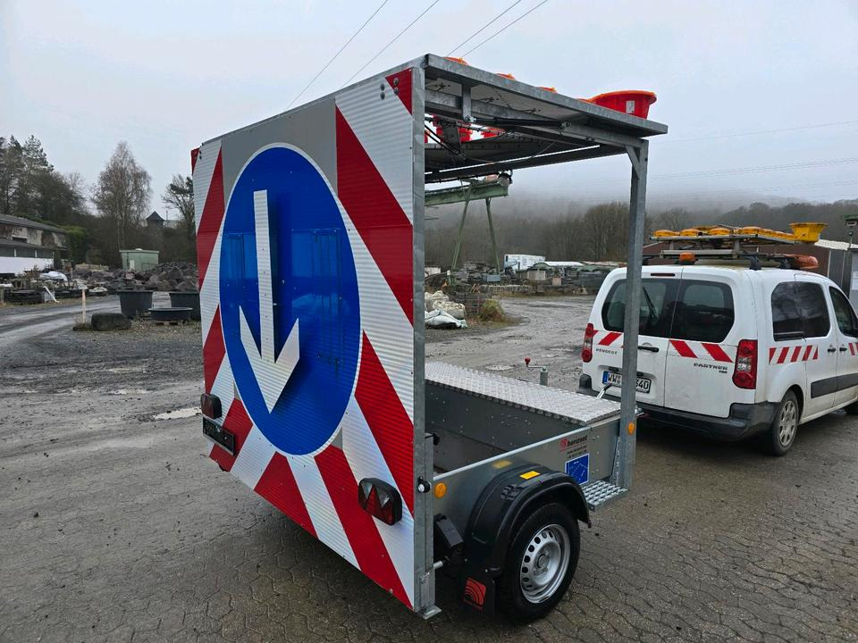 Neue Horizont 2024 FAT LED Absperrtafel VZ616 Verkehrssicherungsanhänger Arbis Verkehrsleittafel Verkehrsleitanhänger Horizont GPS Trebbiner - معدات الانشاءات, مقطورة: صورة 5 Neue Horizont 2024 FAT LED Absperrtafel VZ616 Verkehrssicherungsanhänger Arbis Verkehrsleittafel Verkehrsleitanhänger Horizont GPS Trebbiner - معدات الانشاءات, مقطورة: صورة 5