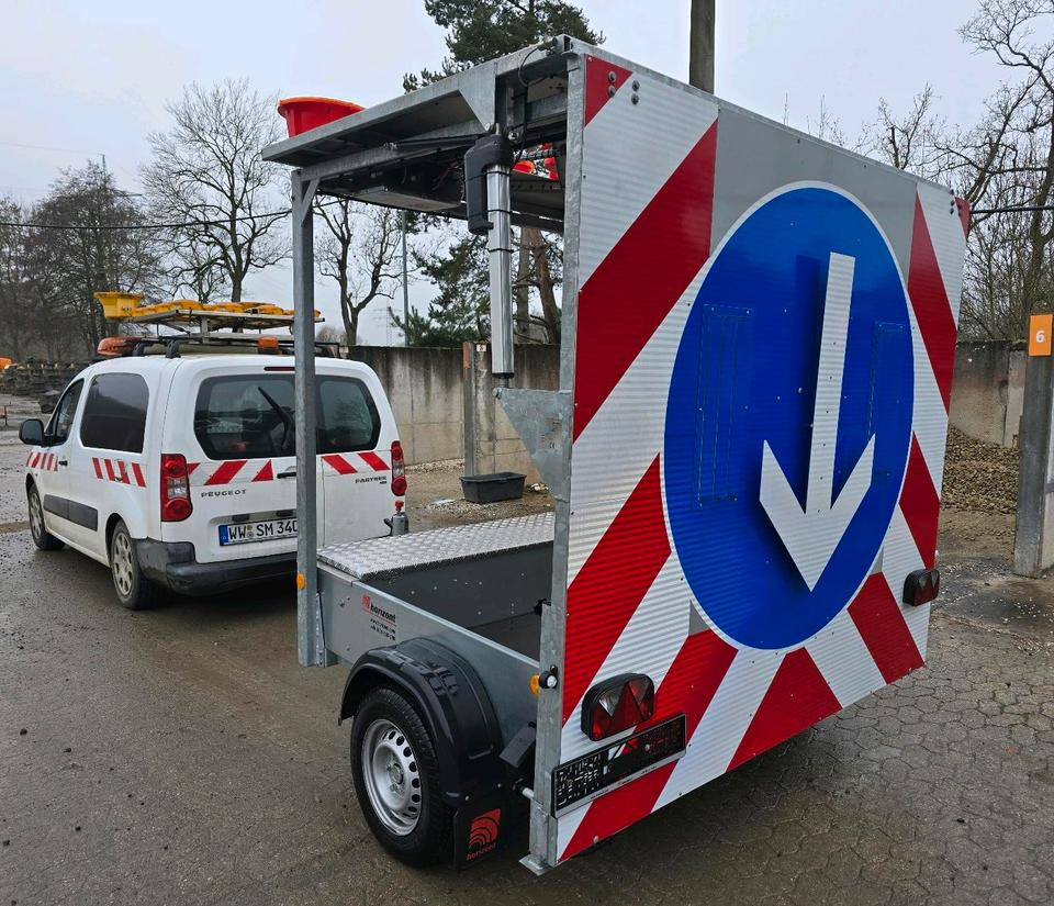 Neue Horizont 2024 FAT LED Absperrtafel VZ616 Verkehrssicherungsanhänger Arbis Verkehrsleittafel Verkehrsleitanhänger Horizont GPS Trebbiner - معدات الانشاءات, مقطورة: صورة 1 Neue Horizont 2024 FAT LED Absperrtafel VZ616 Verkehrssicherungsanhänger Arbis Verkehrsleittafel Verkehrsleitanhänger Horizont GPS Trebbiner - معدات الانشاءات, مقطورة: صورة 1